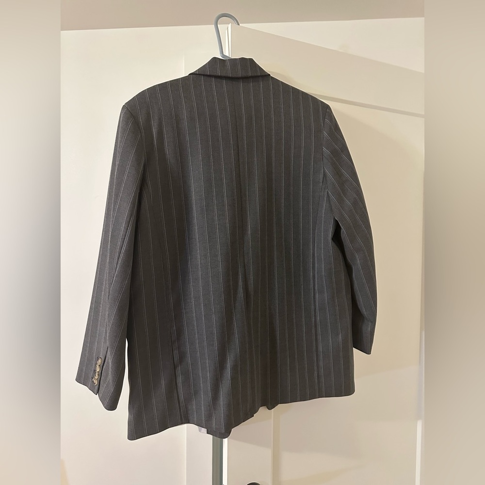 Blazer - Picture 3 of 3